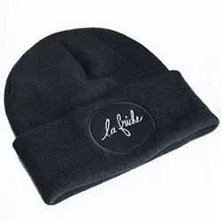 Bonnet personnalisé avec patch cousu