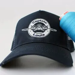 Casquette filet personnalisée brodée