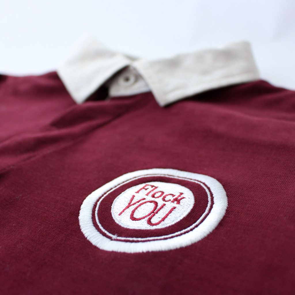 Broderie blanche sur polo rugby bordeaux